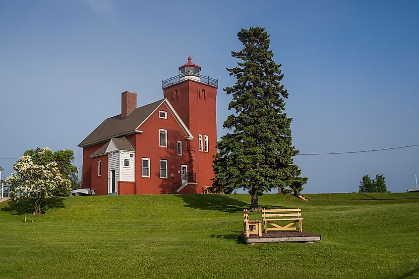 The Two Harbors Light is the oldest operating lighthouse in the US state of Minnesota.