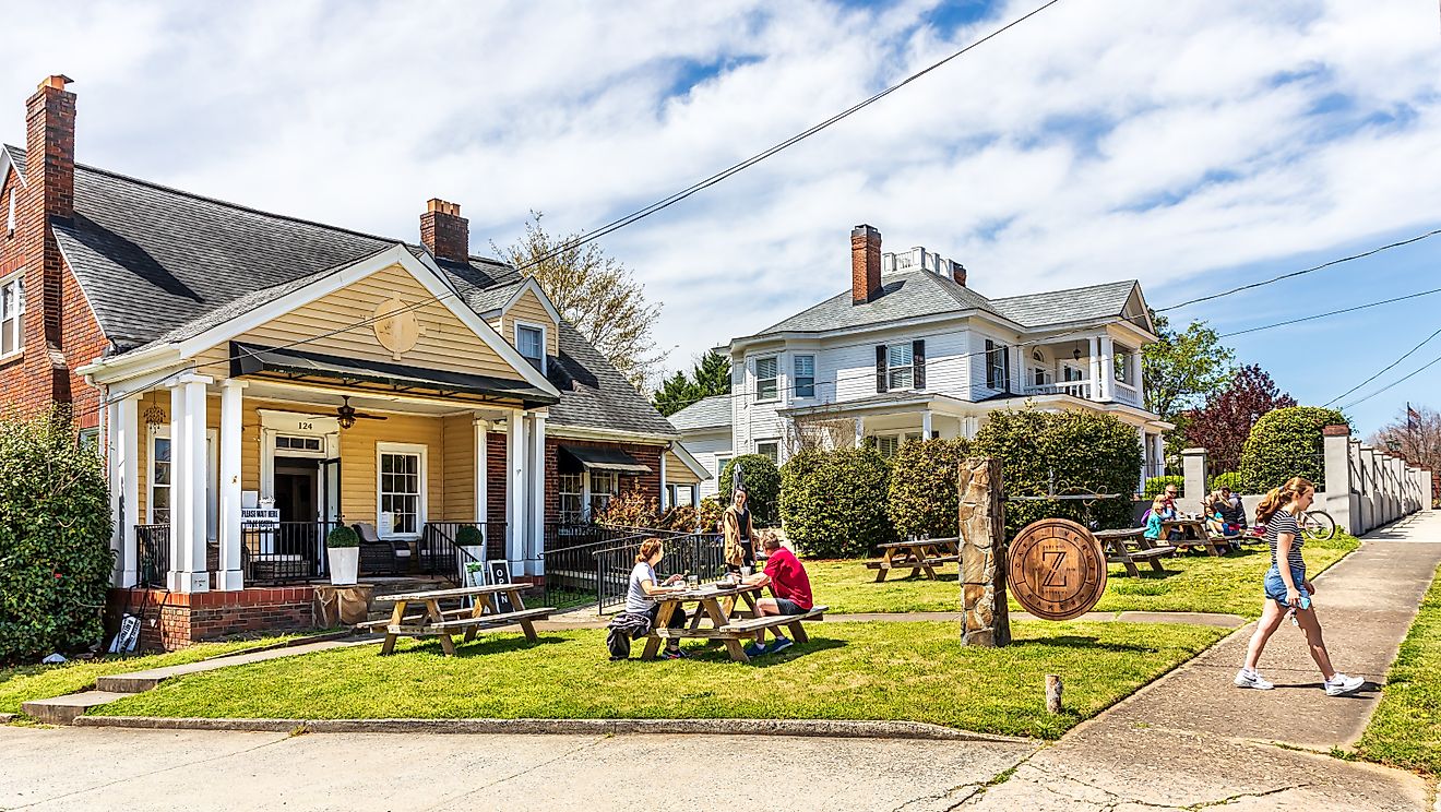 A quaint home-style bakery in the town of Fort Mill, South Carolina. Editorial credit: Nolichuckyjake / Shutterstock.com