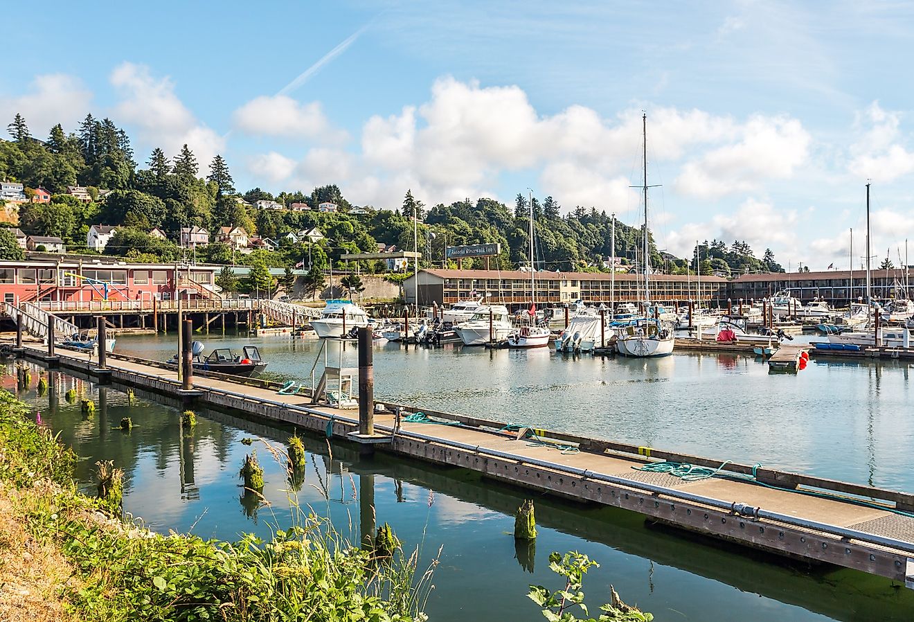 Boat pier near the Riverwalk Inn in Astoria, Oregon. Image credit Victoria Ditkovsky via Shutterstock