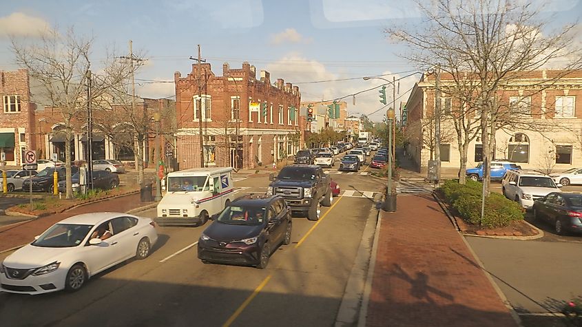 A street scene in Hammond, Louisiana.