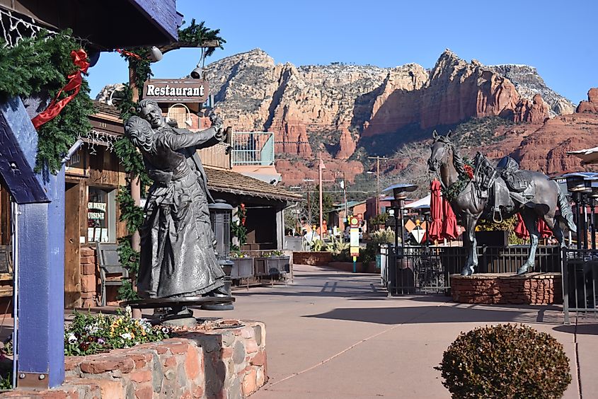 Main Street in Sedona, Arizona with its many tourist attractions.