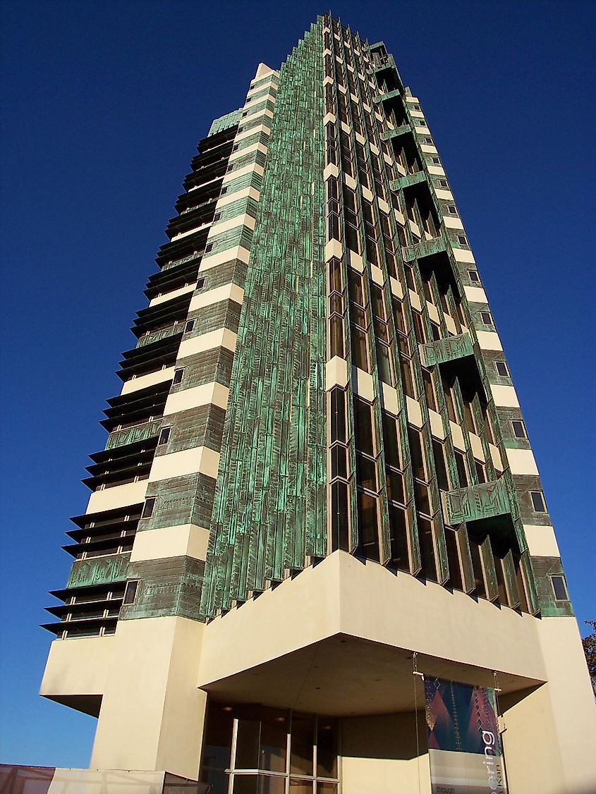 Frank Lloyd Wright's Price Tower in Bartlesville, Oklahoma. Editorial credit: MWaits / Shutterstock.com
