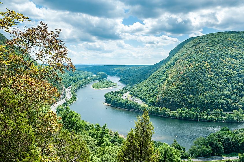 The spectacular landscape of the Delaware Water Gap